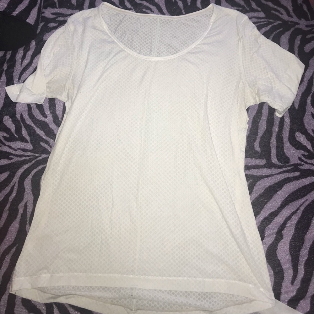 Lululemon top.